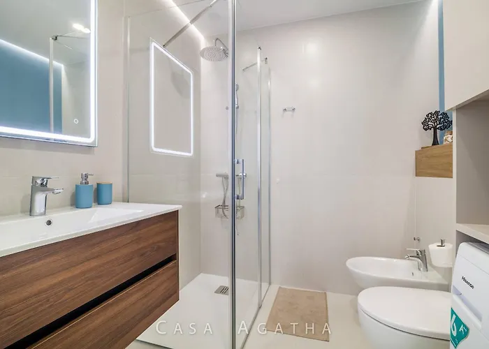 Casa Agatha - 3 Terraces, Ac, Tv Channels, 2 Bedrooms & Bathrooms, Heated Pool شقة