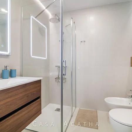 Casa Agatha - 3 Terraces, Ac, Tv Channels, 2 Bedrooms & Bathrooms, Heated Pool דירה